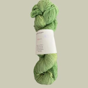 Grønt håndfarvet garn med silke